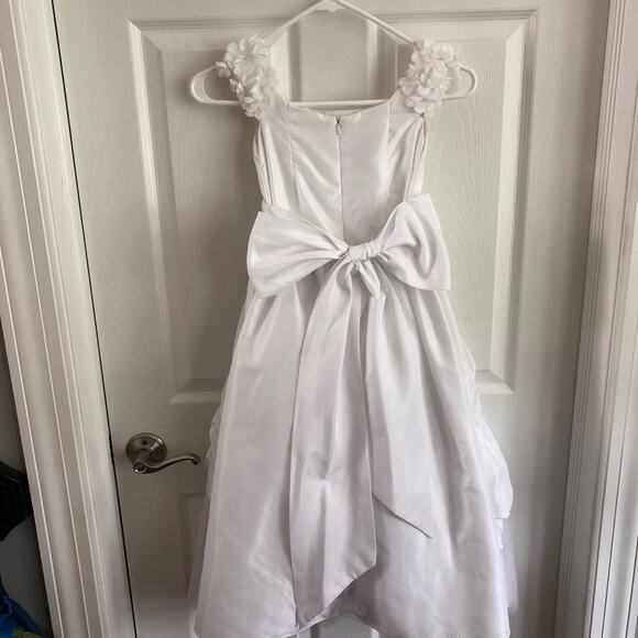 Joan Calabrese Girls formal dress in white aged 7 - Picture 9 of 12